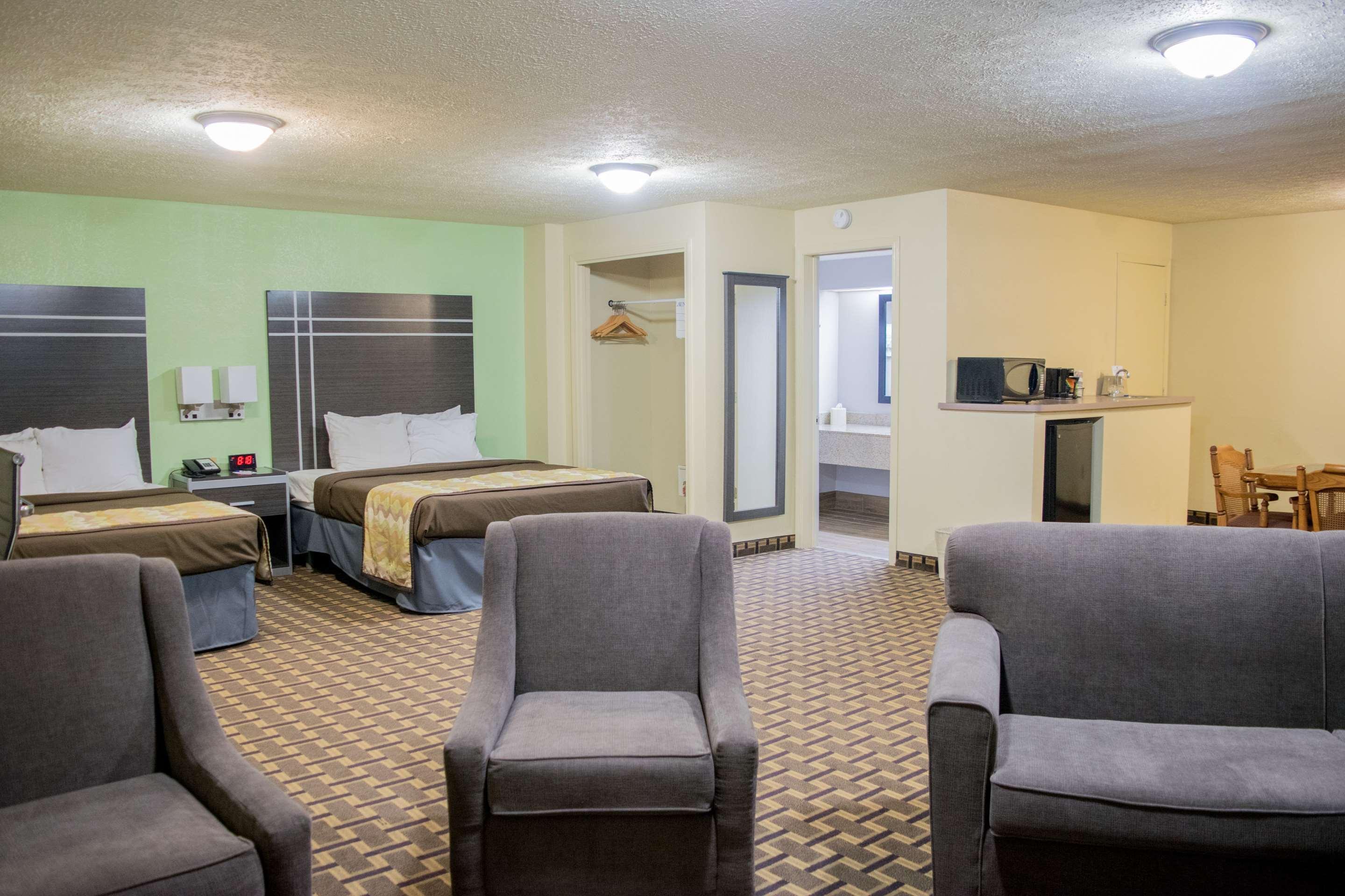 Best Western Coachlight Rolla Exterior photo